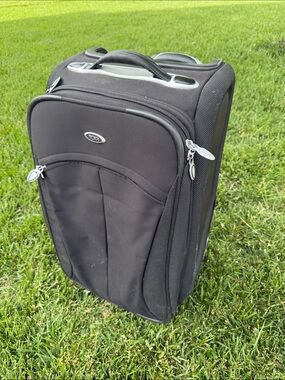 Tumi Black Compact Carry-On Suitcase with Front Pocket